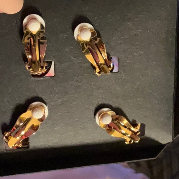 Camrose & Kross JBK Clip Earrings Gold-Tone Red Enamel Sparkly Crystals IOB - Picture 5 of 9